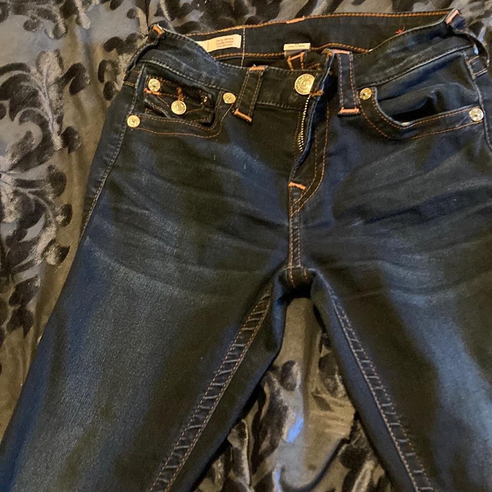 Curved skinny jeans